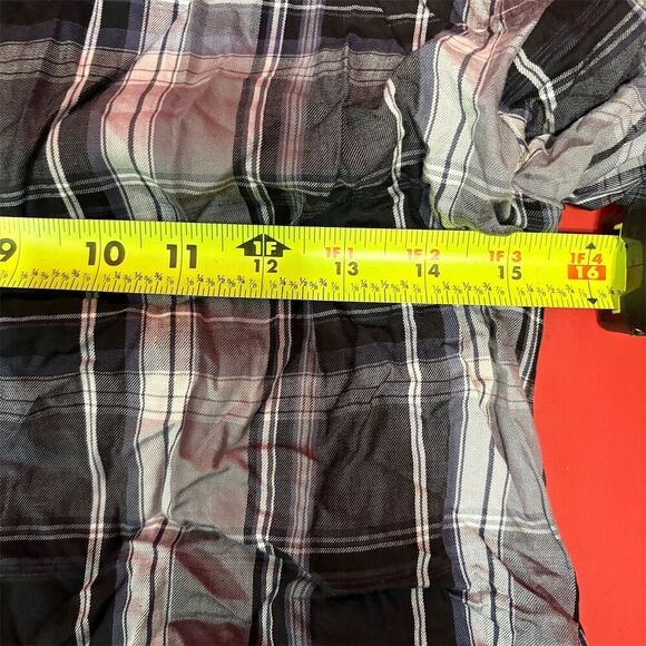 Urban Outfitters XS Black Plaid Cropped Blouse - Picture 7 of 8